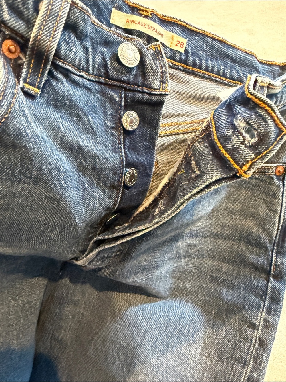 Levi's Jeans - Picture 7 of 7